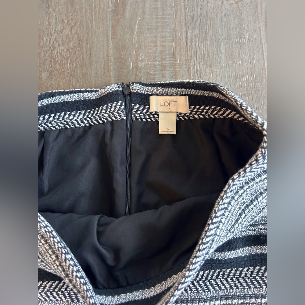 Loft skirts - Picture 6 of 13